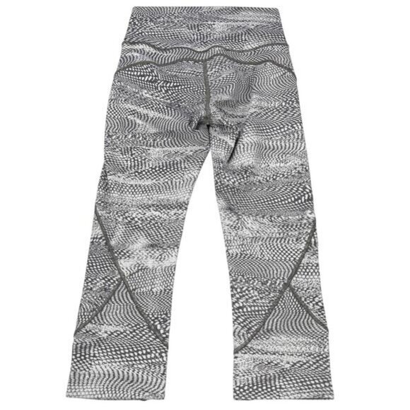 LULULEMON In Movement Crop Everlux 19" Swerve Vapor Metal Grey Sz 4 - Picture 8 of 9